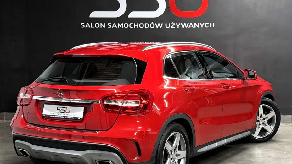 MERCEDES-BENZ GLA -