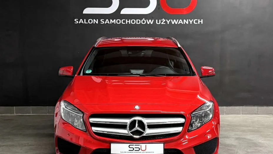 MERCEDES-BENZ GLA -