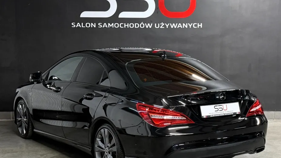 MERCEDES-BENZ CLA -