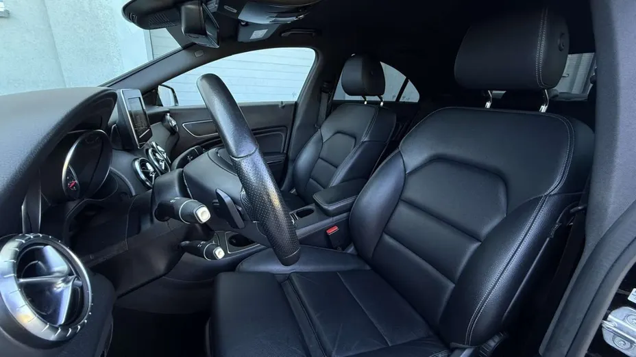 MERCEDES-BENZ CLA -