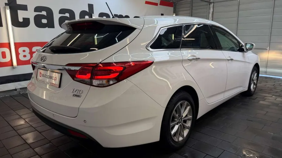 HYUNDAI i40 -