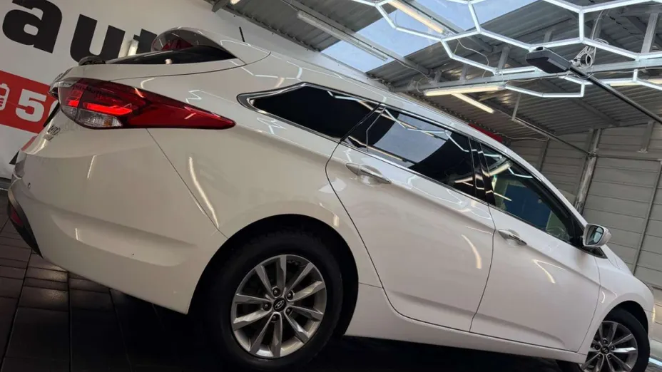 HYUNDAI i40 -