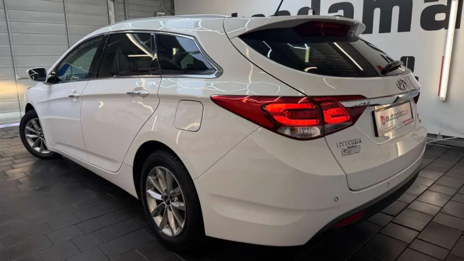 HYUNDAI i40 -