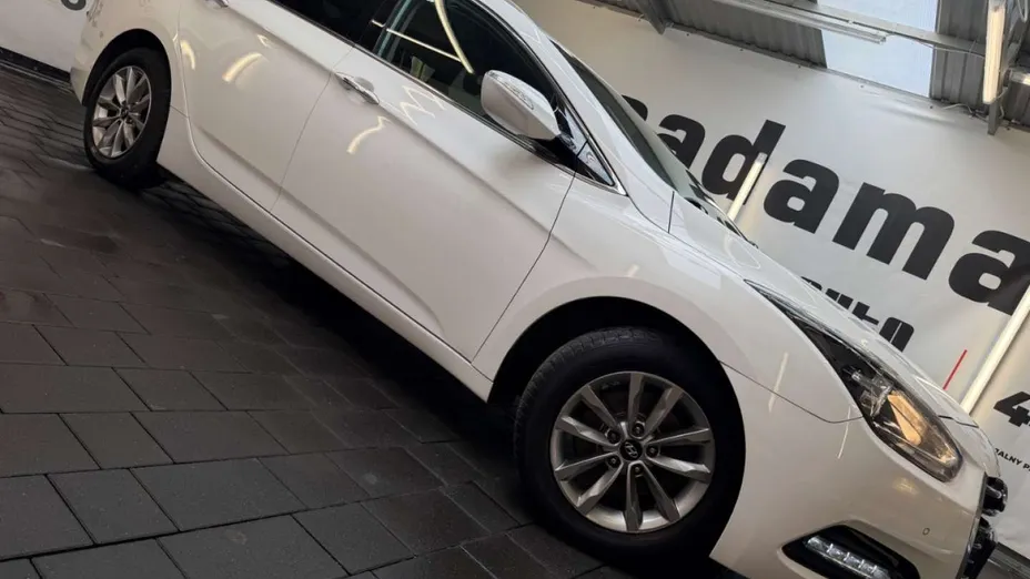 HYUNDAI i40 -
