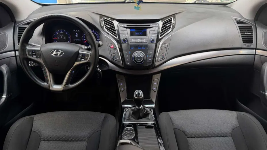 HYUNDAI i40 -