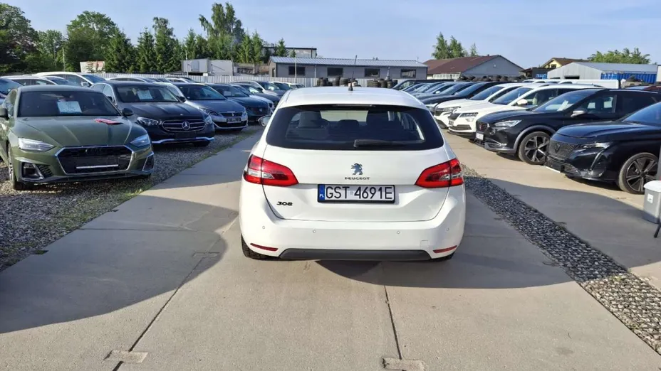 PEUGEOT 308 -