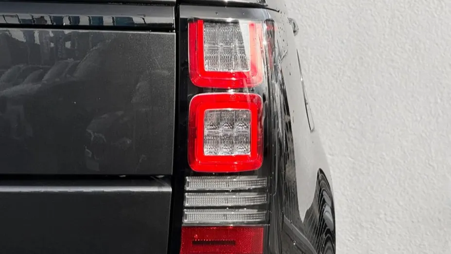 LAND ROVER Range Rover -