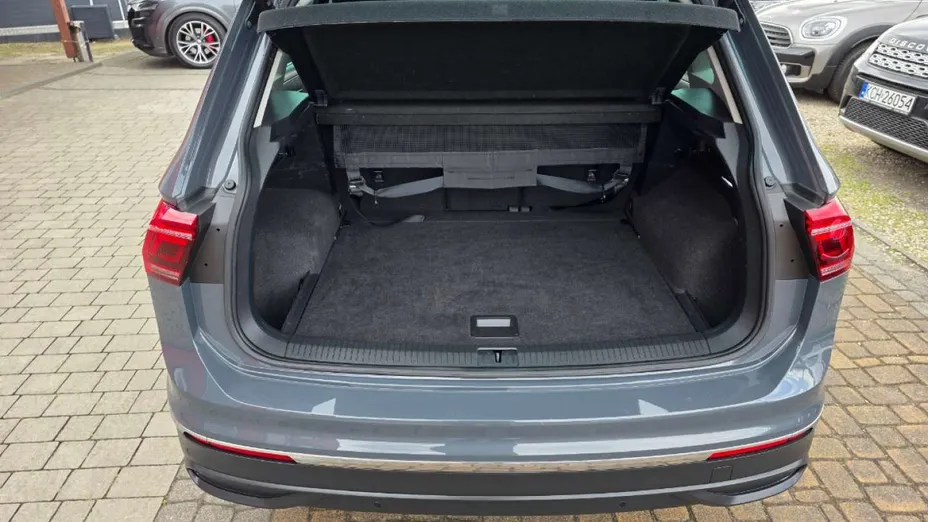 VOLKSWAGEN Tiguan -
