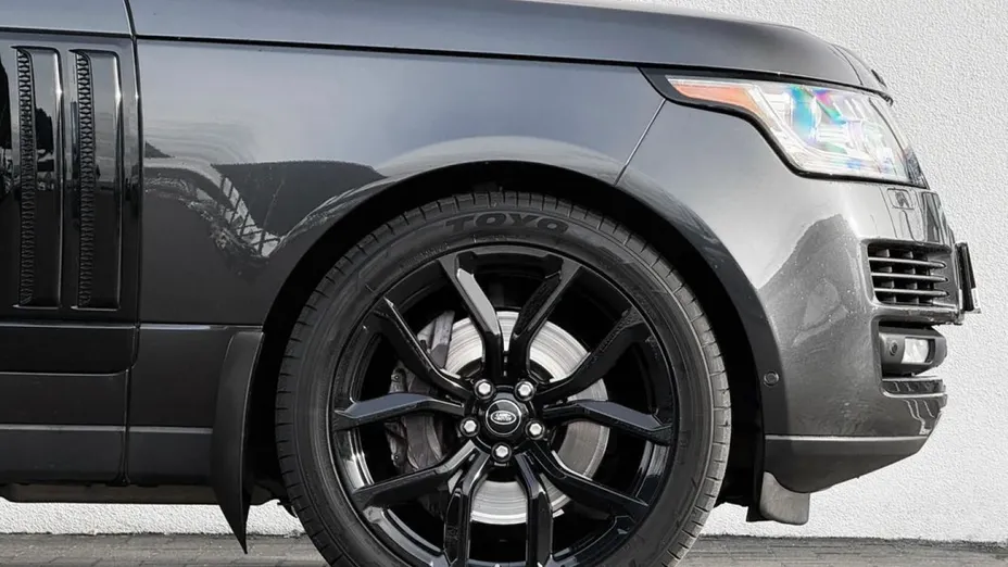 LAND ROVER Range Rover -