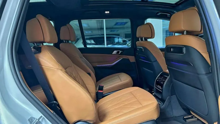 BMW X7 -