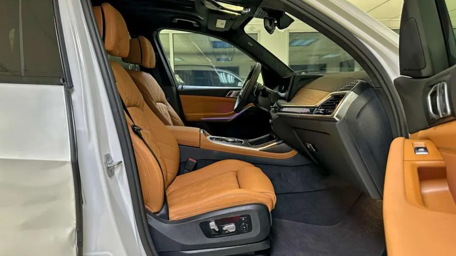 BMW X7 -