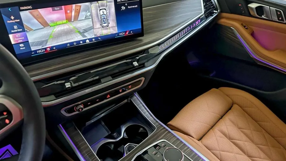 BMW X7 -