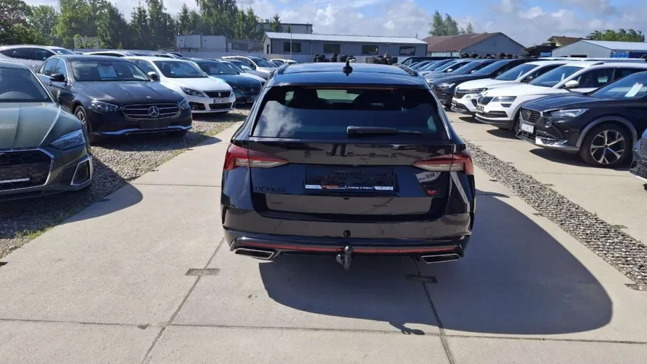 SKODA Octavia -