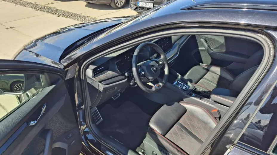 SKODA Octavia -