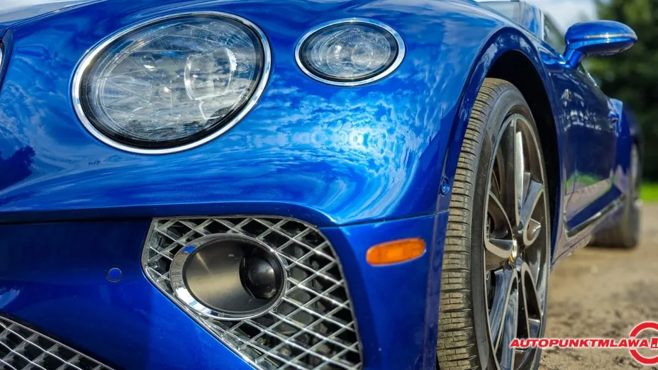 BENTLEY Continental -