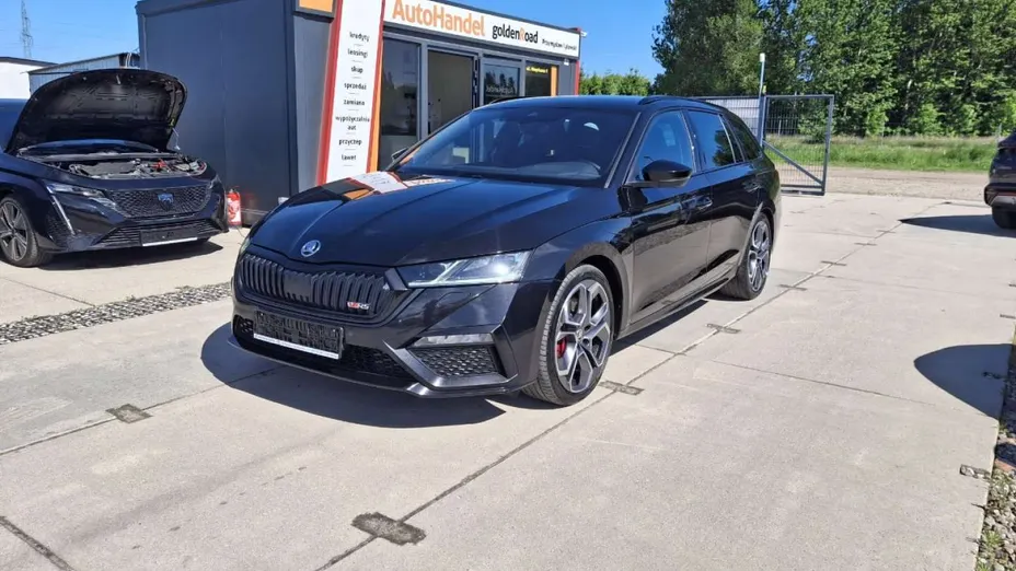 SKODA Octavia -