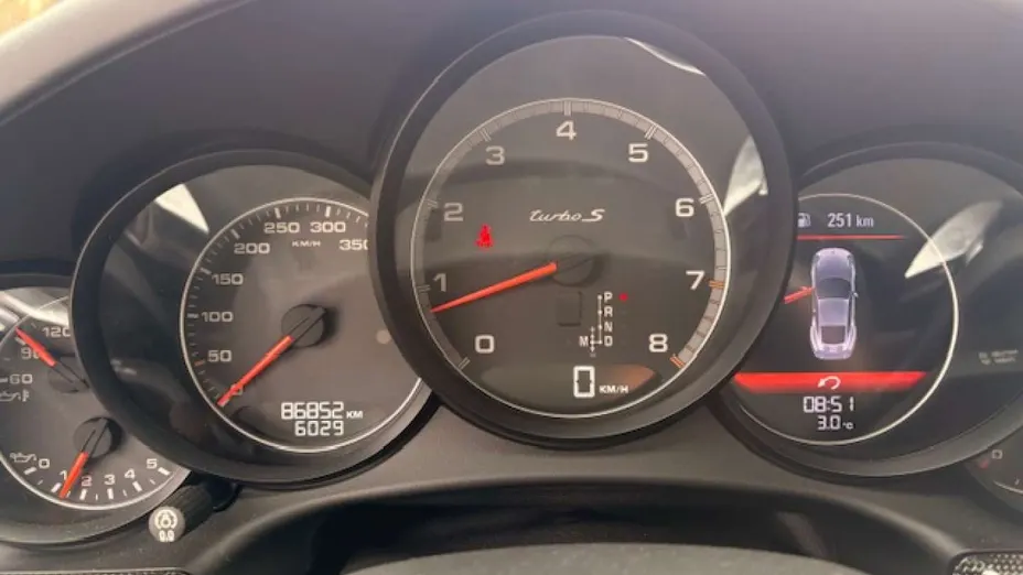 PORSCHE 911 -