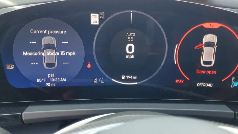 PORSCHE Macan -