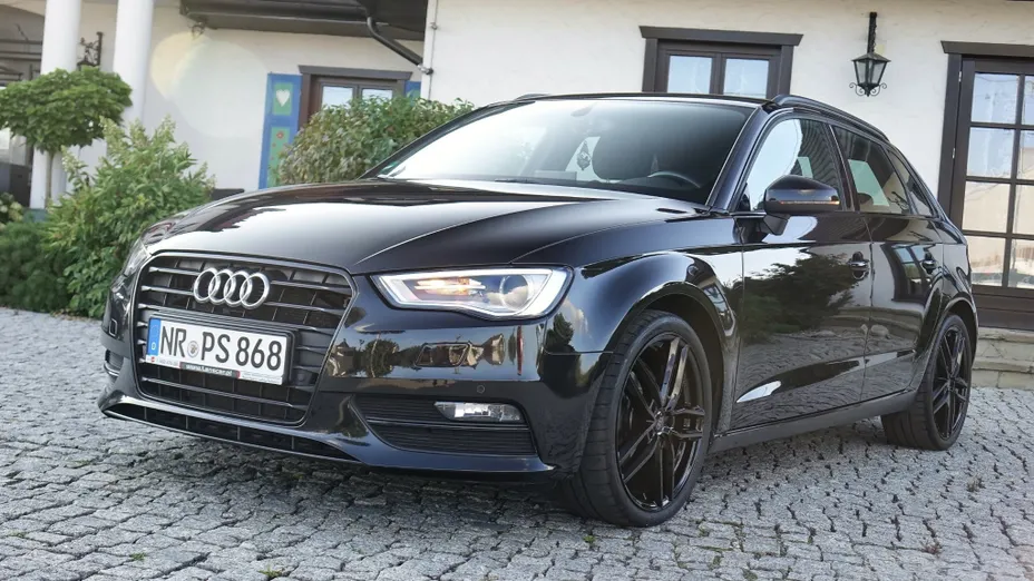 AUDI A3 Sportback -