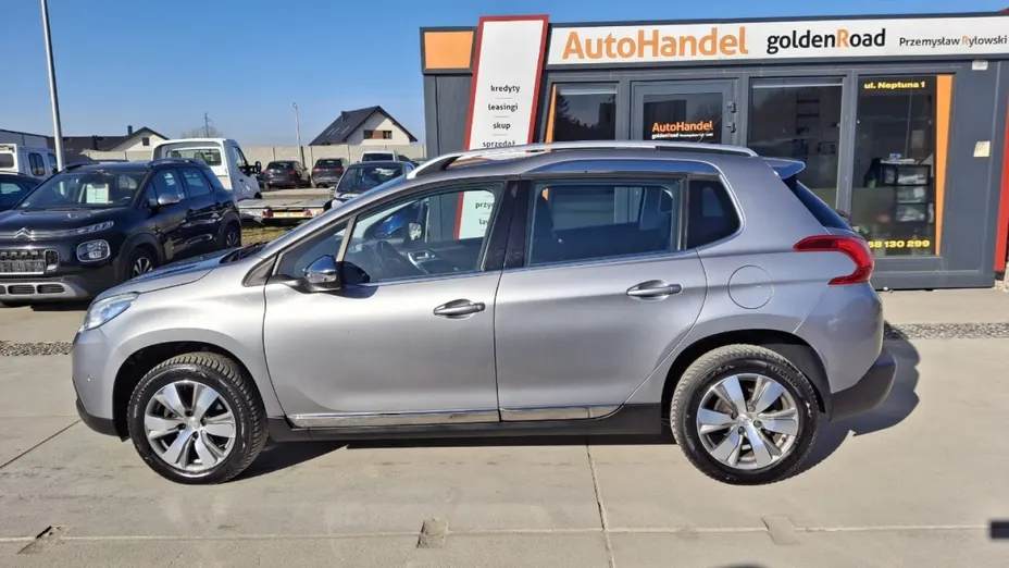 PEUGEOT 2008 -