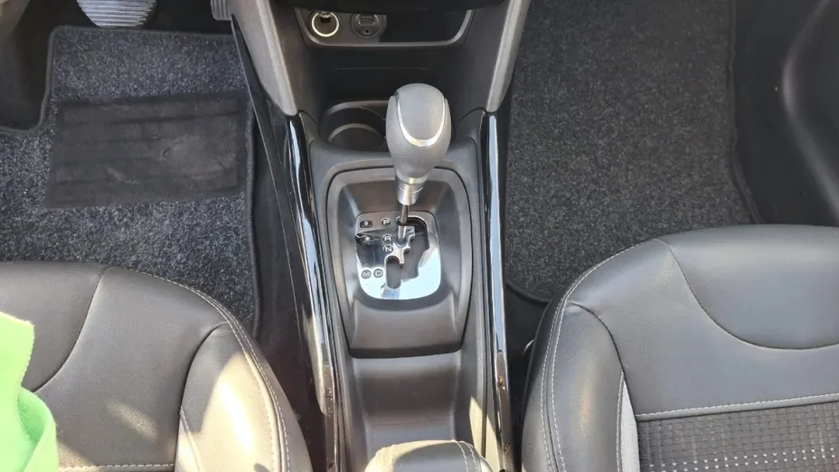 PEUGEOT 2008 -