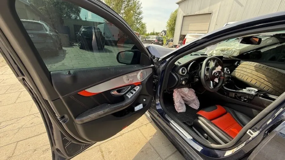 MERCEDES-BENZ C Klasa -