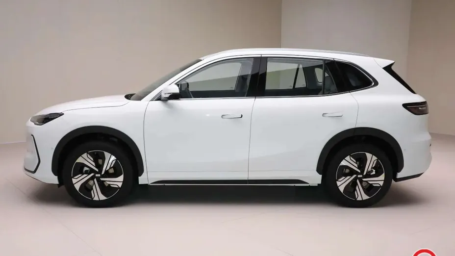 GEELY EX5 -