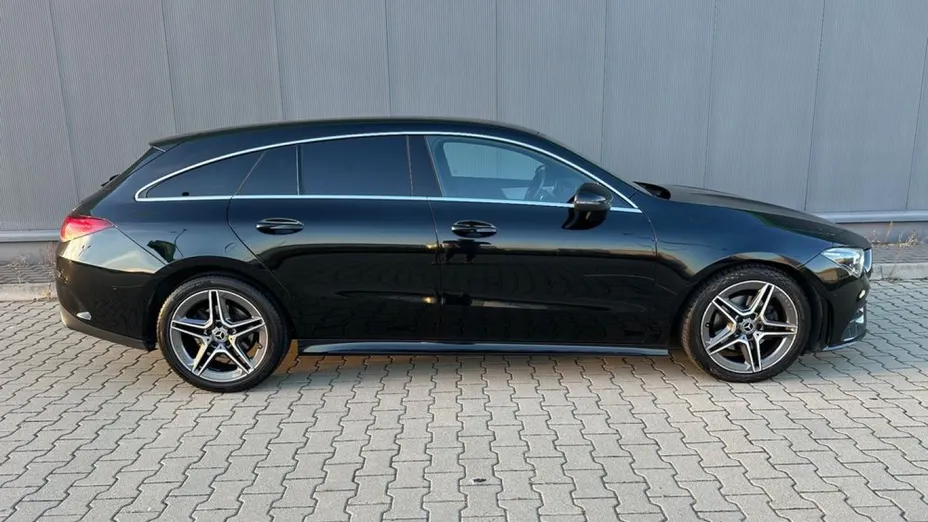 MERCEDES-BENZ CLA -