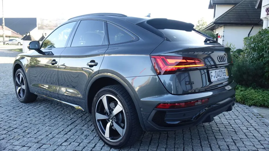 AUDI Q5 Sportback -