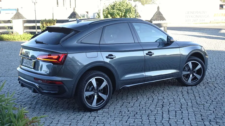 AUDI Q5 Sportback -
