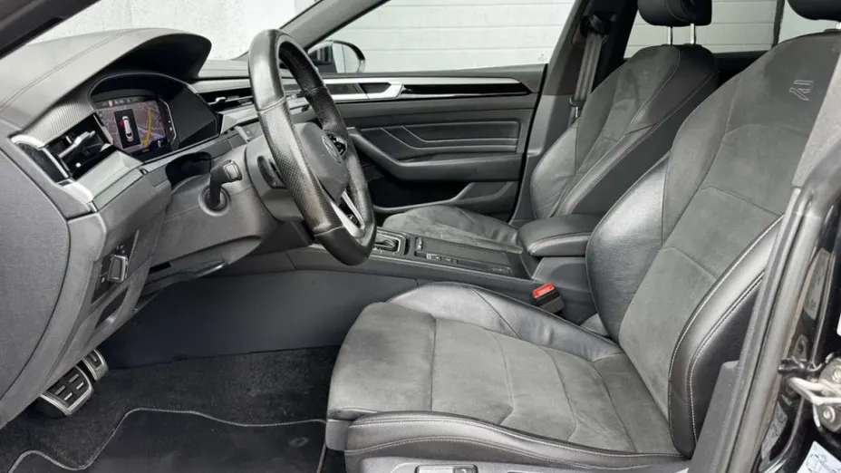 VOLKSWAGEN Arteon -