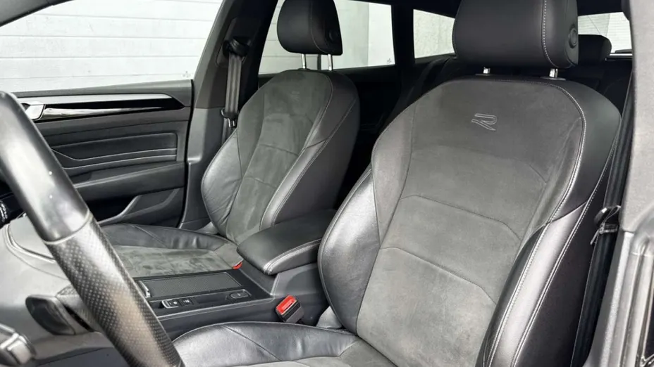VOLKSWAGEN Arteon -