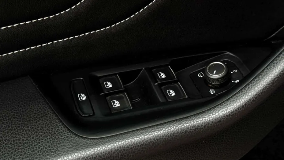 VOLKSWAGEN Arteon -