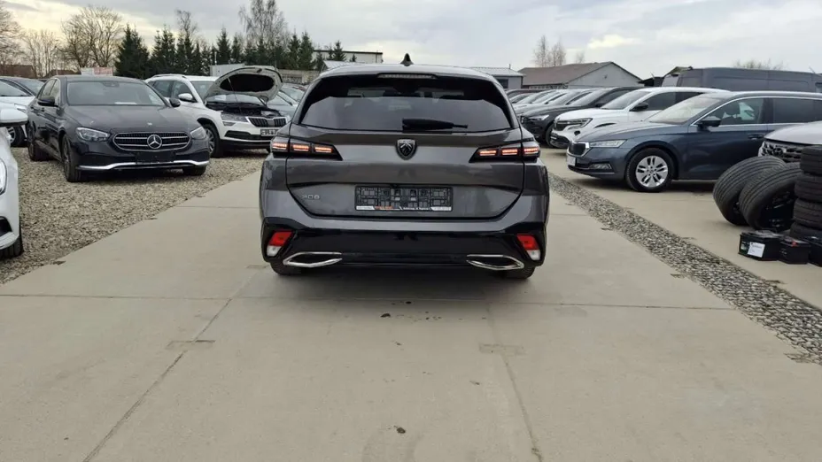 PEUGEOT 308 -