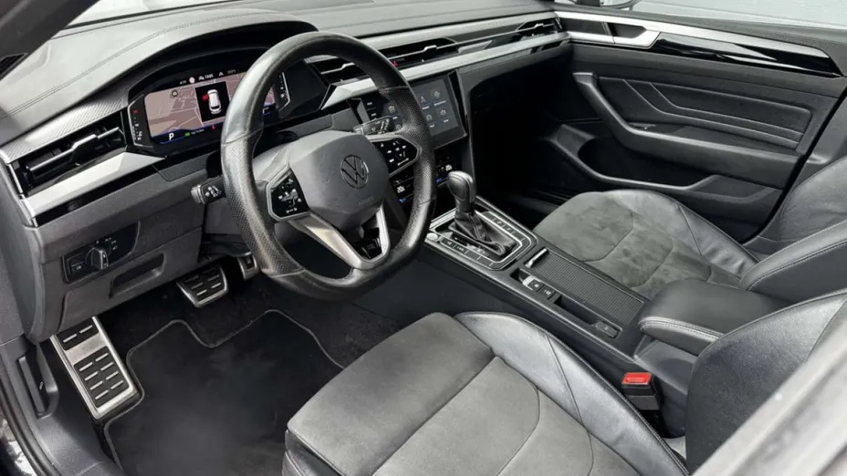 VOLKSWAGEN Arteon -
