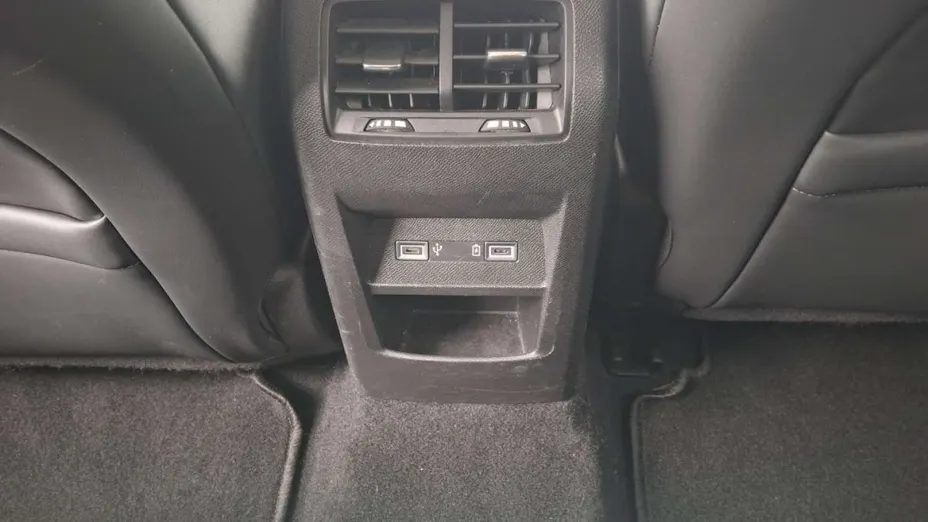PEUGEOT 308 -