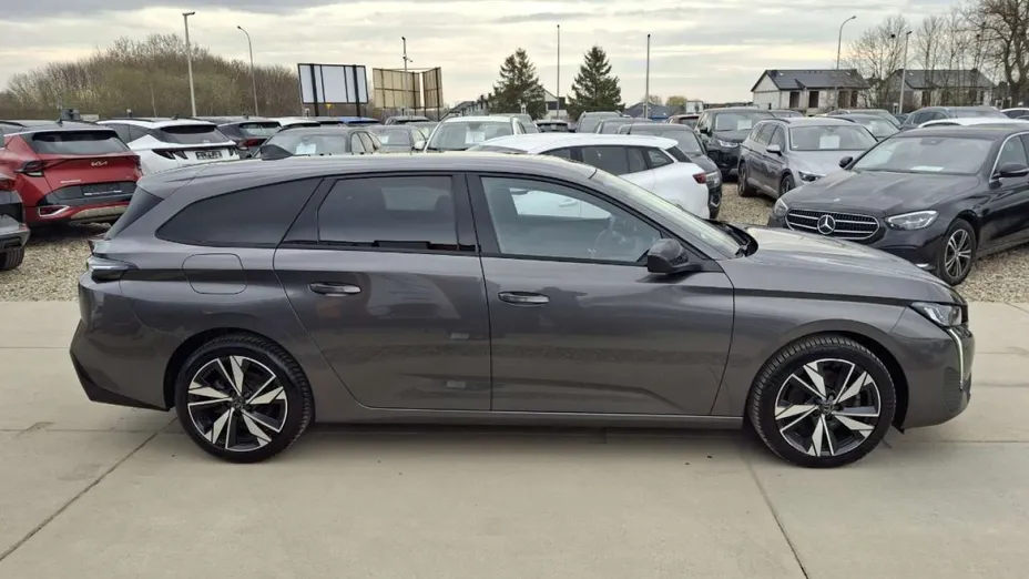 PEUGEOT 308 -