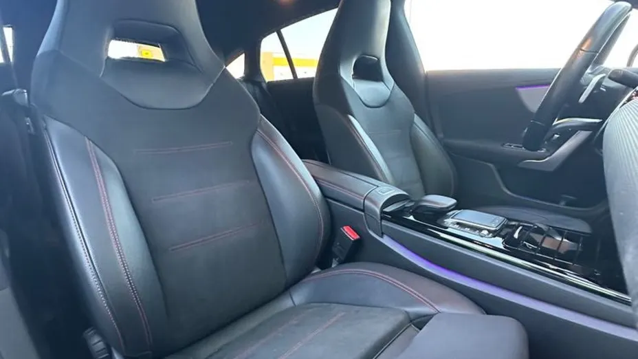 MERCEDES-BENZ CLA -