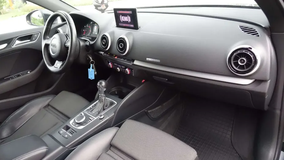 AUDI A3 Sportback -