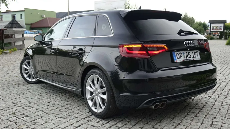 AUDI A3 Sportback -