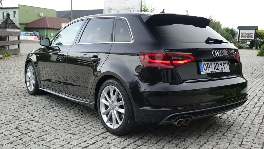 AUDI A3 Sportback -
