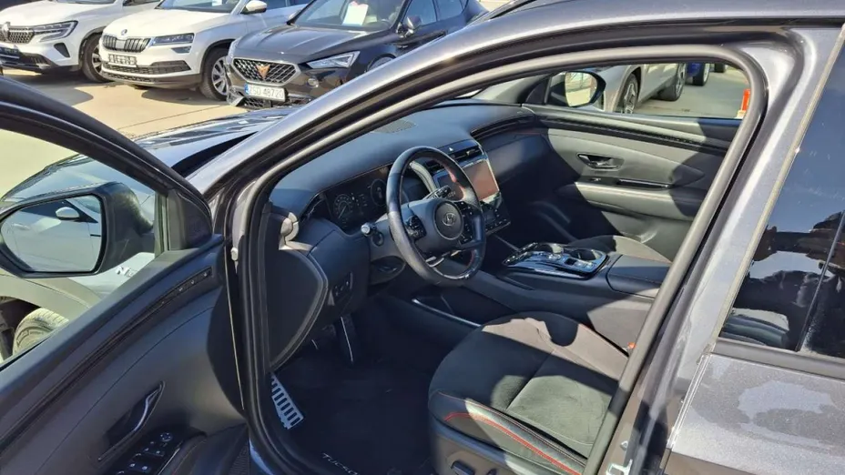 HYUNDAI Tucson -