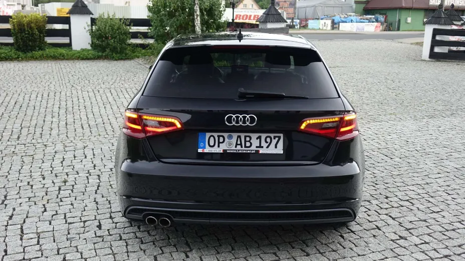 AUDI A3 Sportback -