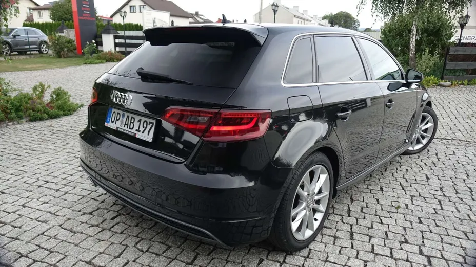 AUDI A3 Sportback -