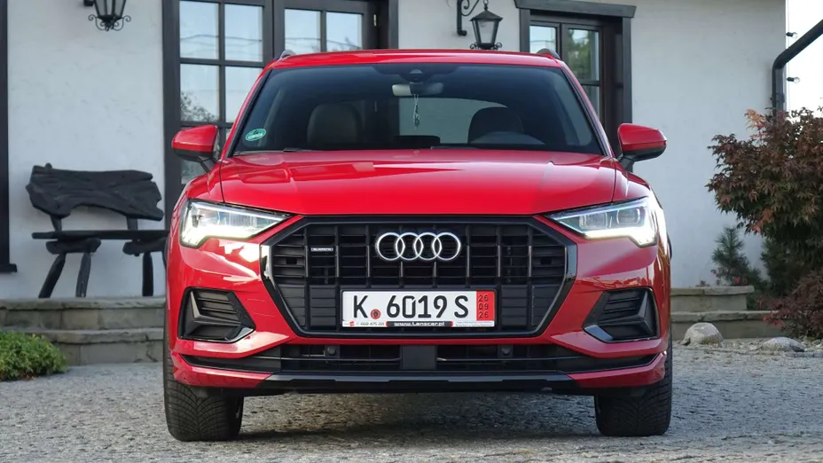 AUDI Q3 -