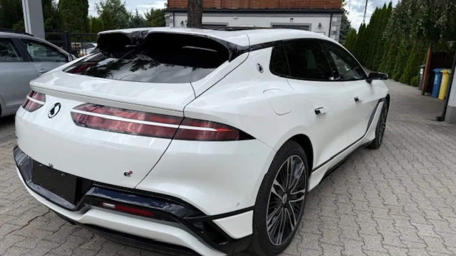 DENZA Z9 GT -