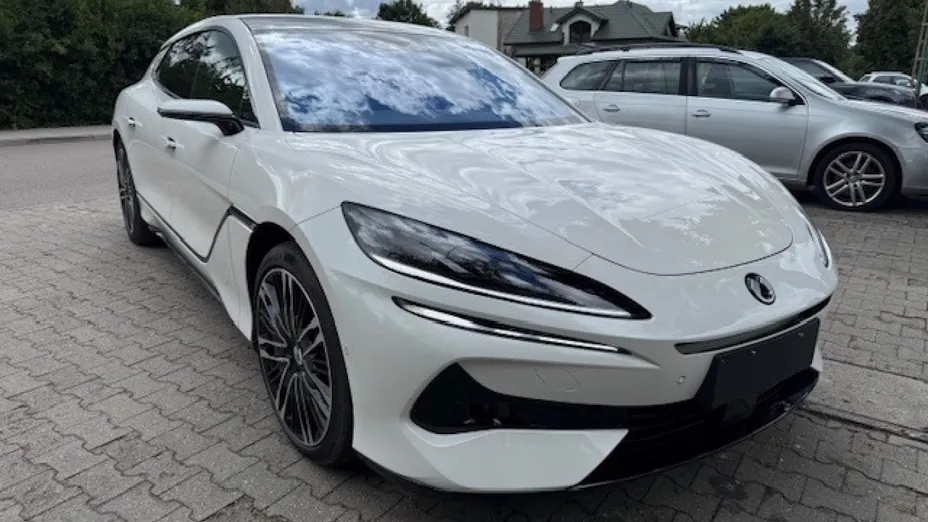 DENZA Z9 GT -