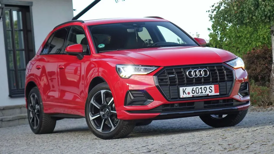 AUDI Q3 -
