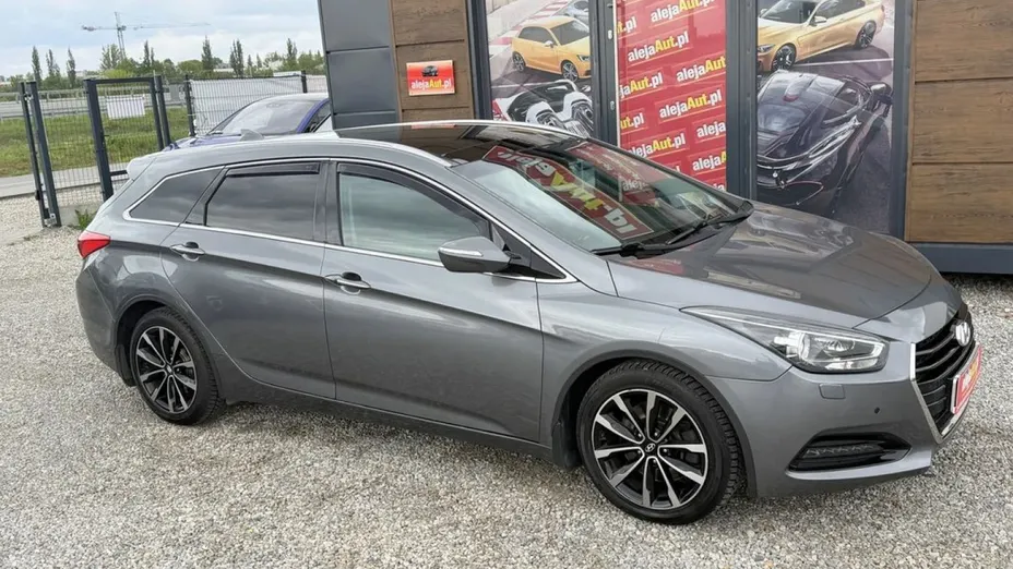 HYUNDAI i40 -
