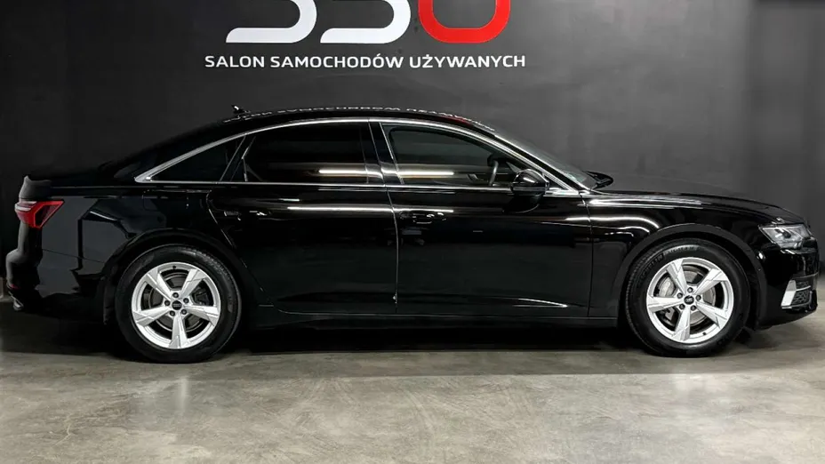 AUDI A6 -